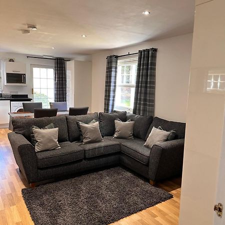 Apartment In Queens Court, Banchory Inchmarlo Exterior foto